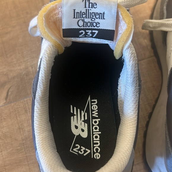 Women’s Authentic New Balance 237 - Picture 4 of 7